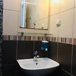 Cam غومْبيت