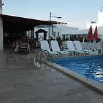 Otel Cam *