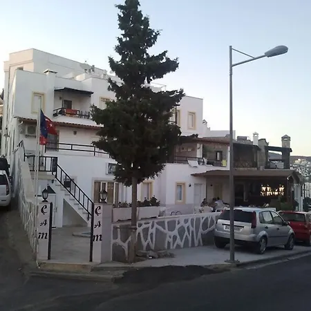 Cam * غومْبيت