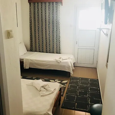 Cam Hotel